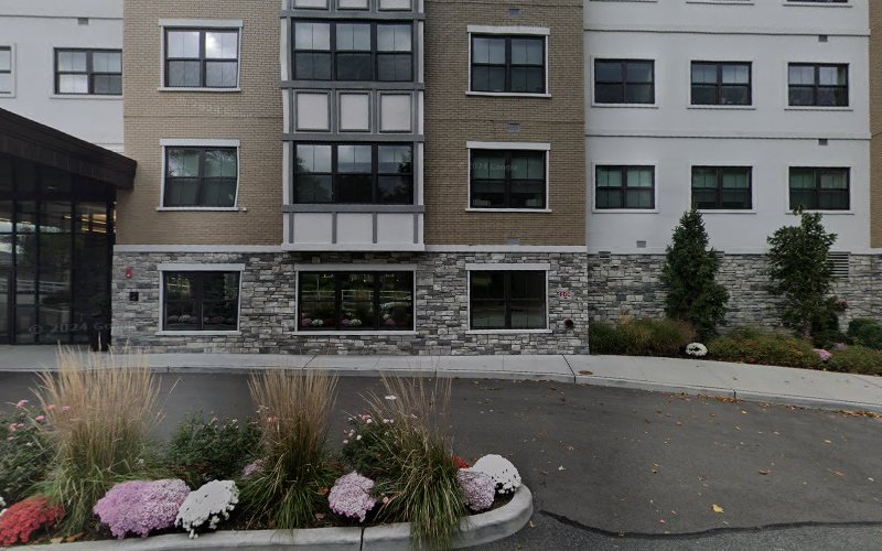 ChargePoint Charging Station EV Charging Station at 128 Orange Ave