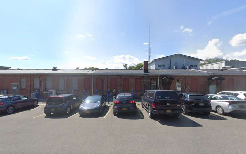 ChargePoint Charging Station EV Charging Station at 4 High St