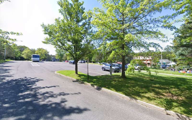 ChargePoint Charging Station EV Charging Station at 20 Tompkins St