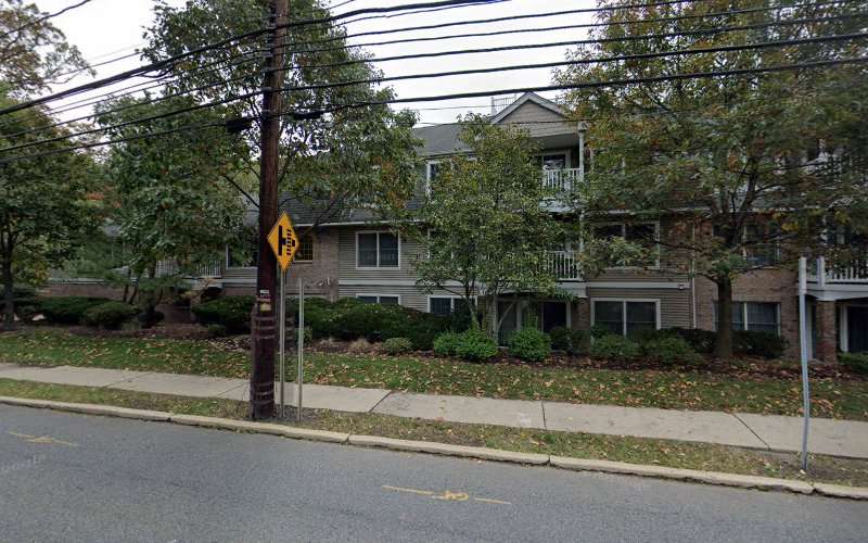 FLO Charging Station EV Charging Station at 26 N Central Ave