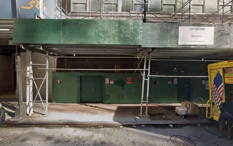 ChargePoint Charging Station EV Charging Station at 3 E 54th St