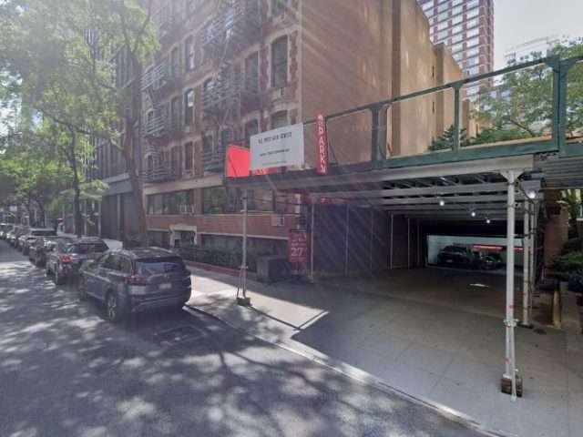 Electric Vehicle Charging Station in New York New York