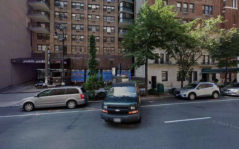 ViaLynk Charging Station EV Charging Station at 118 East 86th St