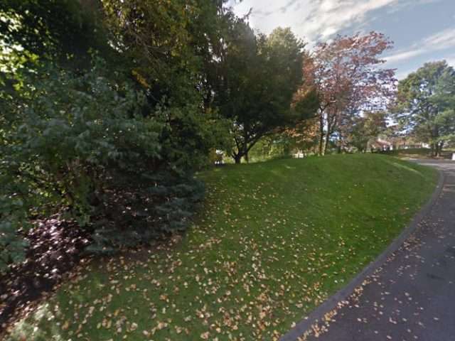 Tesla Destination Charger in Tarrytown New York