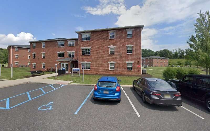 ChargePoint Charging Station EV Charging Station at 2755 Station Ave