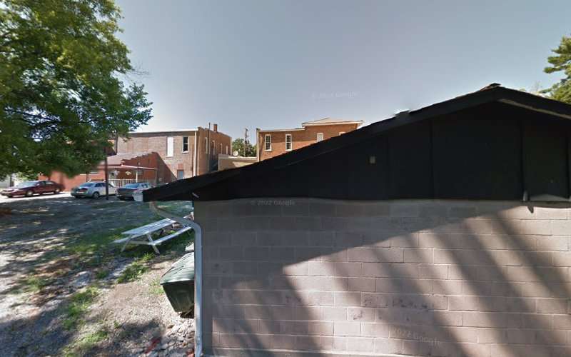 FLO Charging Station EV Charging Station at 100 W Main St