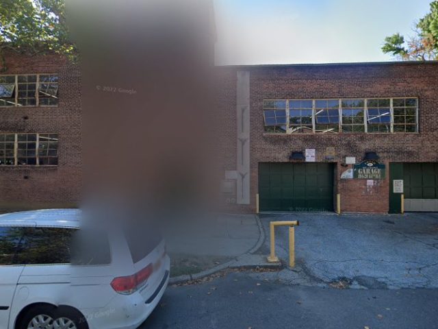 Noodoe Charging Station in Fresh Meadows New York