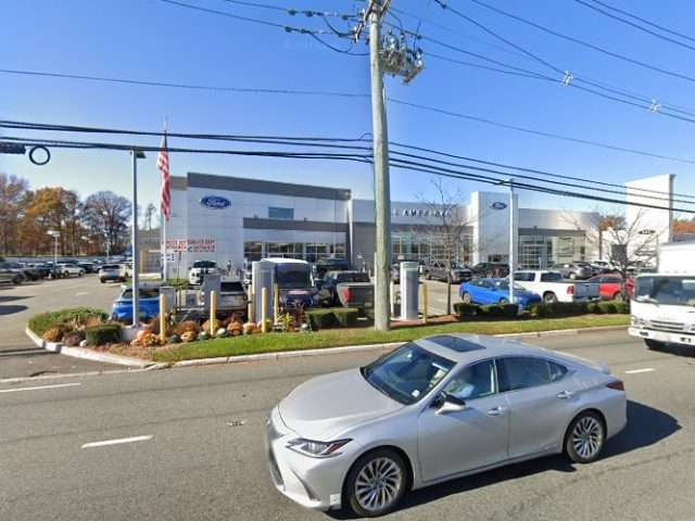 ChargePoint charging station in Paramus New Jersey