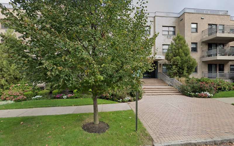 Lynkwell Charging Station EV Charging Station at 1 Overlook Ave