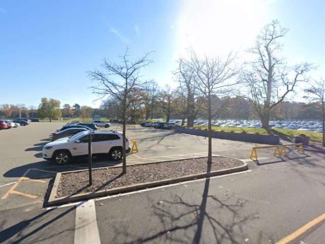 Electric Vehicle Charging Station in Old Westbury New York