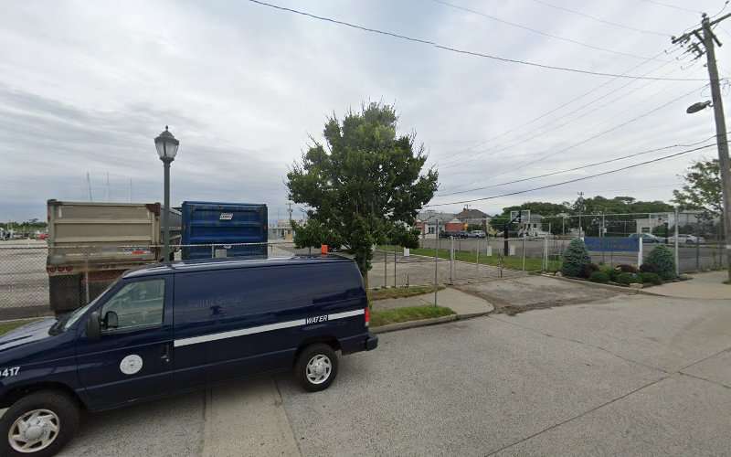 ChargePoint Charging Station EV Charging Station at 1501 Lido Blvd