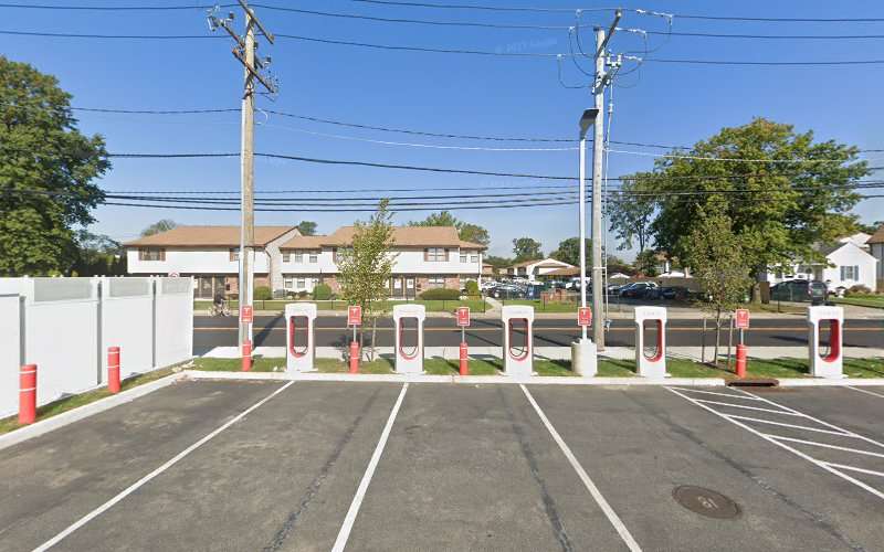 Tesla Supercharger EV Charging Station at Deer Pk Ave #1261