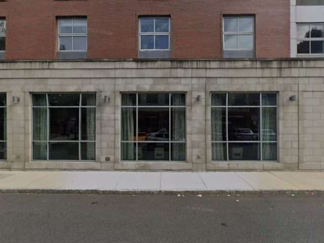 Shell Recharge Charging Station in Edgewater New Jersey