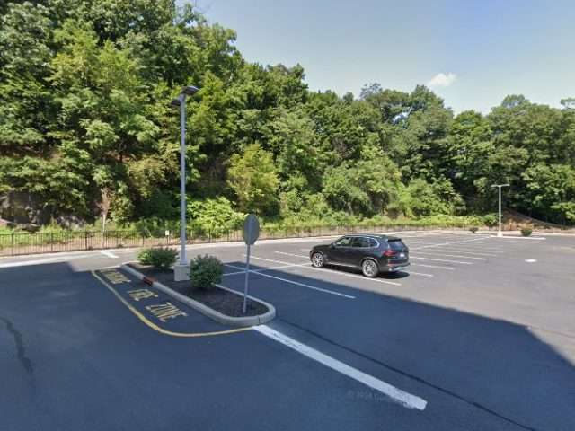 EV Connect Charging Station in Fort Lee New Jersey