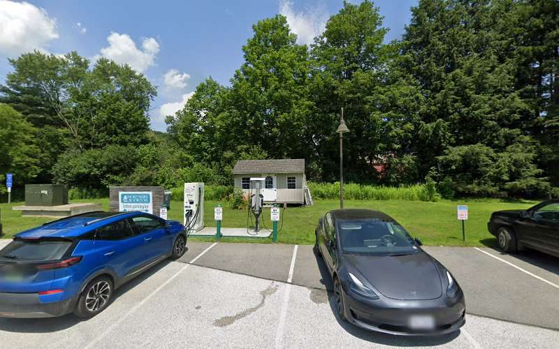 Blink Charging Station EV Charging Station at 4869 Main St