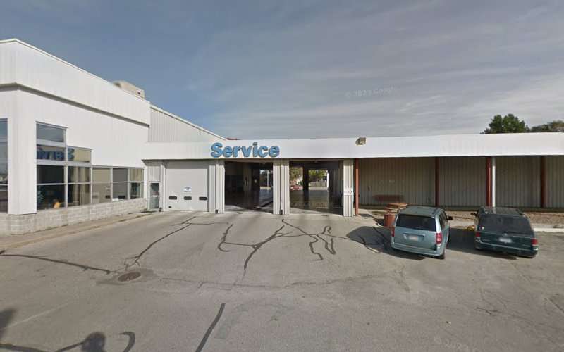 Blink Charging Station EV Charging Station at 1705 N Lincoln St