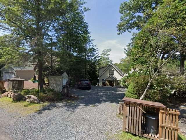 FLO Charging Station in Lake Harmony Pennsylvania