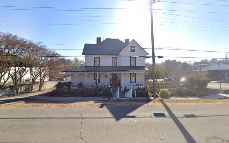 Tesla Destination Charger EV Charging Station at 477 W First St