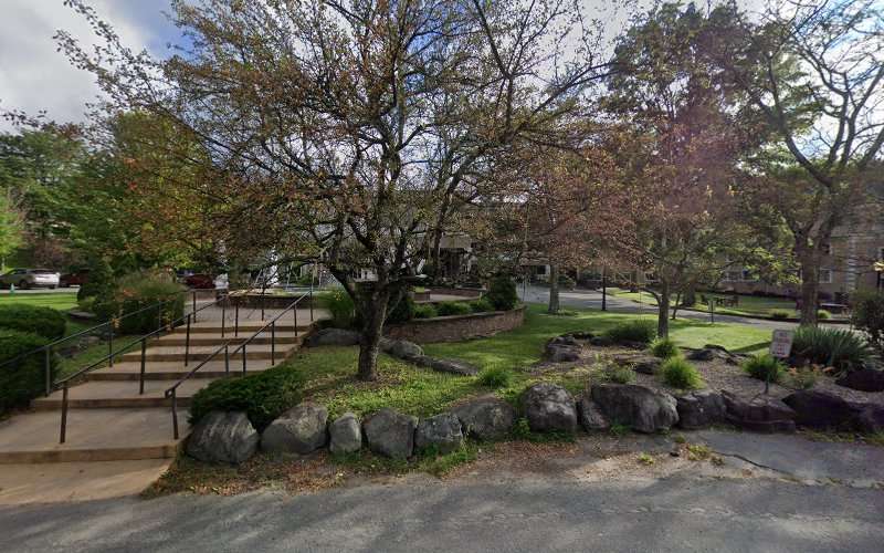 ChargePoint Charging Station EV Charging Station at 356 Villa Roma Rd