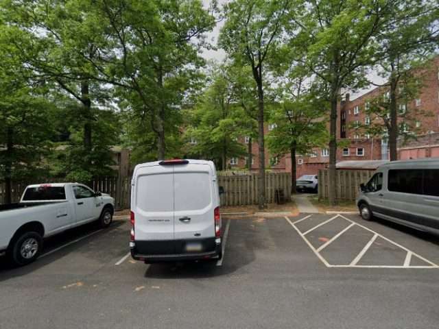 Tesla Destination Charger in Summit New Jersey