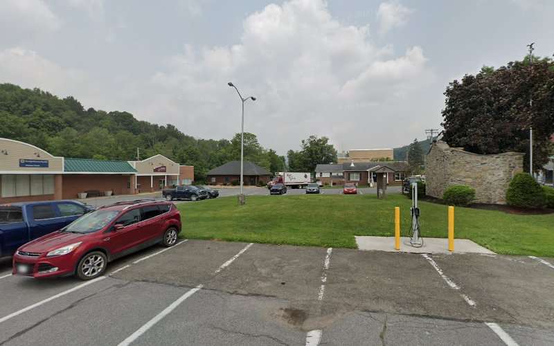 EV Connect Charging Station EV Charging Station at 1 Riverside Plz