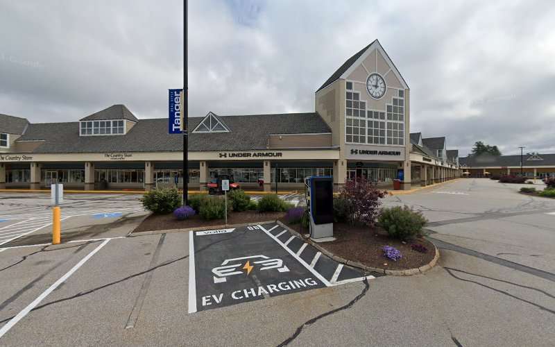 Shell Recharge Charging Station EV Charging Station at 120 Laconia Rd