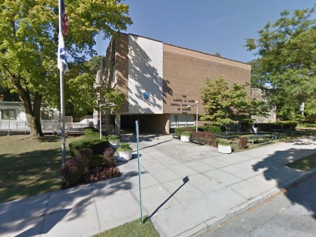 Shell Recharge Charging Station in Hollis New York