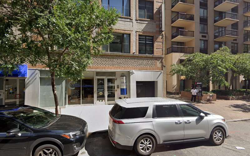 ViaLynk Charging Station EV Charging Station at 171 E 84th St