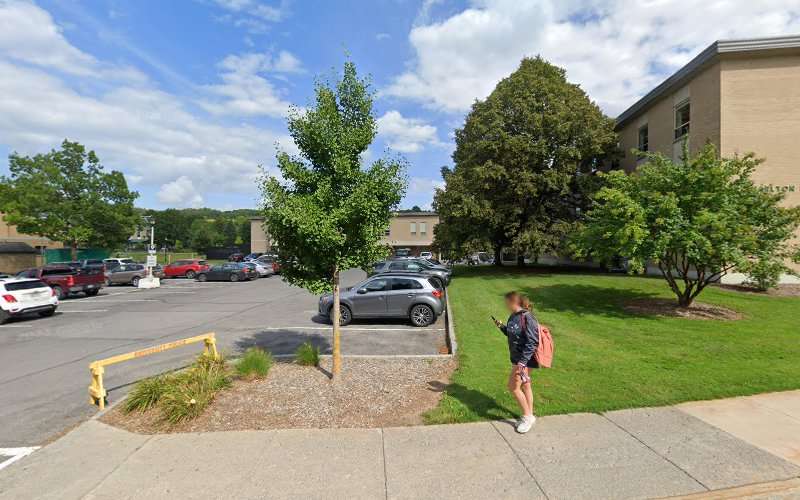 ChargePoint Charging Station EV Charging Station at 80 Eaton St