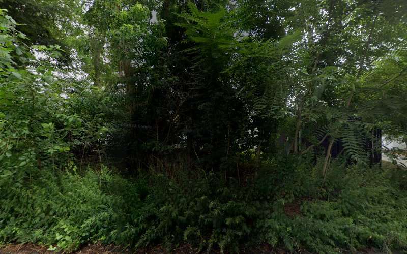 Electric Vehicle Charging Station EV Charging Station at Simsbury Center