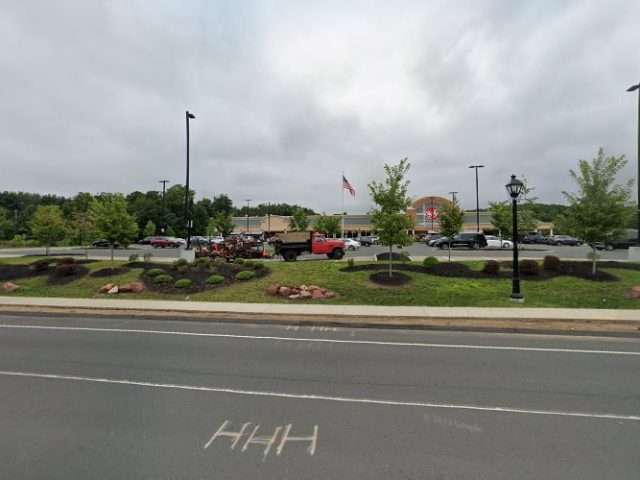 ChargePoint Charging Station in Simsbury Connecticut