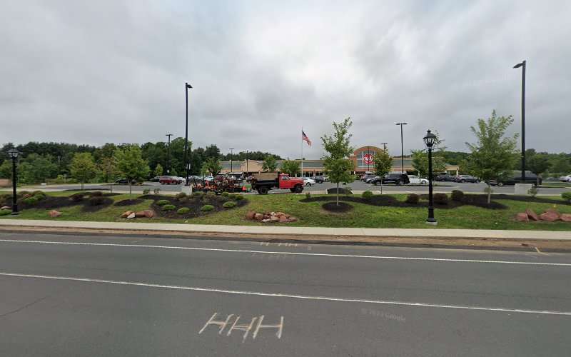 ChargePoint Charging Station EV Charging Station at 1313 Hopmeadow St
