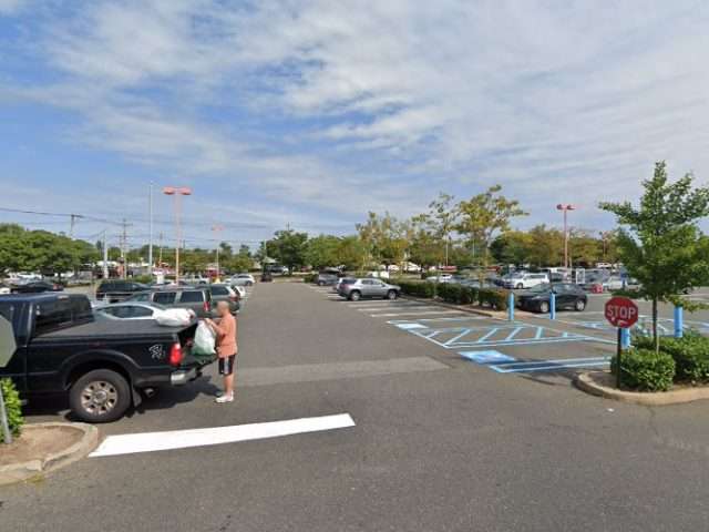 Shell Recharge Charging Station in Levittown New York