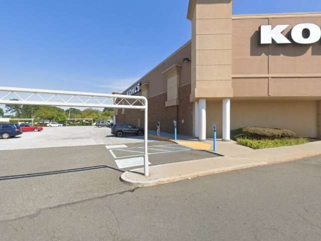 ChargePoint Charging Station in Massapequa Park New York