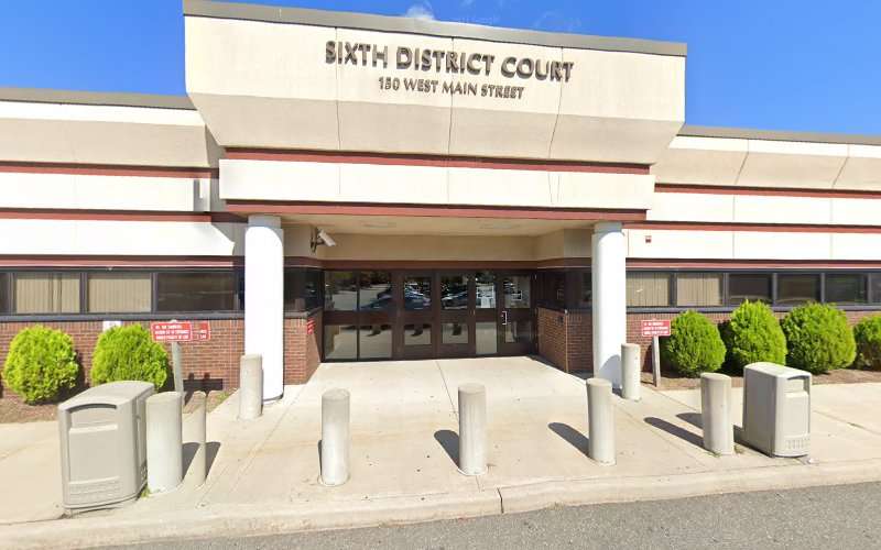 FLO Charging Station EV Charging Station at 150 W Main St