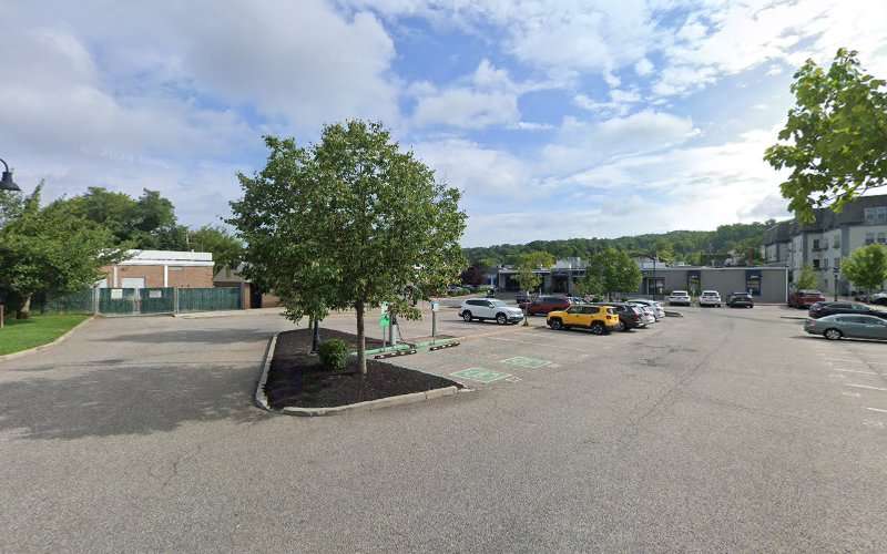 ChargePoint Charging Station EV Charging Station at 121 West Broadway Port