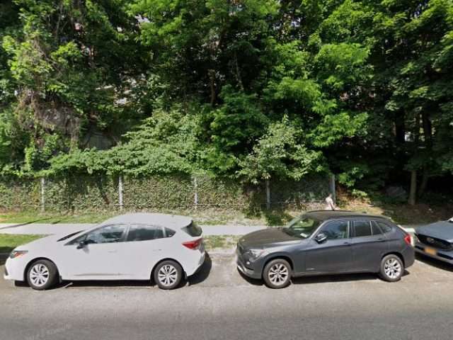 AmpUp Charging Station in Bronx New York