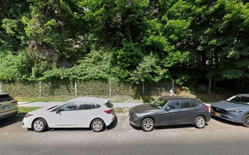 AmpUp Charging Station EV Charging Station at 4555 Henry Hudson Pkwy