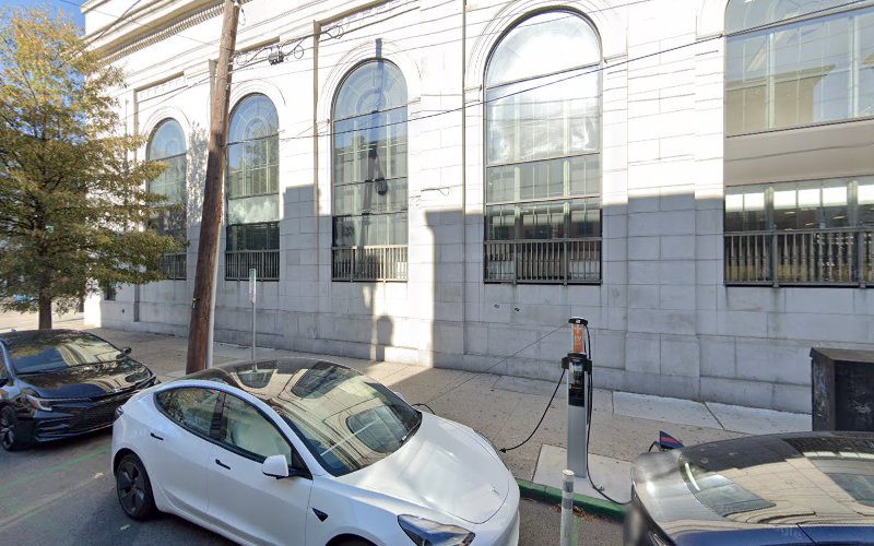 ChargePoint Charging Station EV Charging Station at 68 1st St