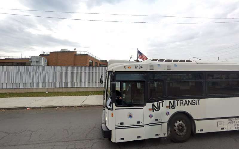 Lynkwell Charging Station EV Charging Station at 600 Wilson Ave