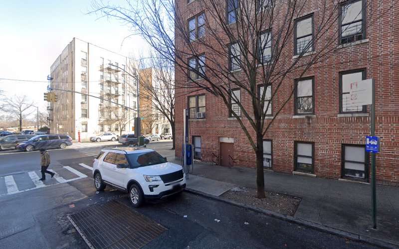 FLO Charging Station EV Charging Station at 3474 Putnam Pl