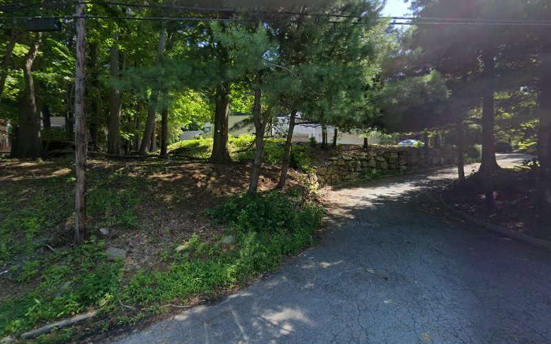 Shell Recharge Charging Station EV Charging Station at 168 Old Saw Mill River Rd