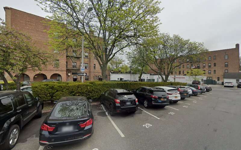ChargePoint Charging Station EV Charging Station at 7 Addison St