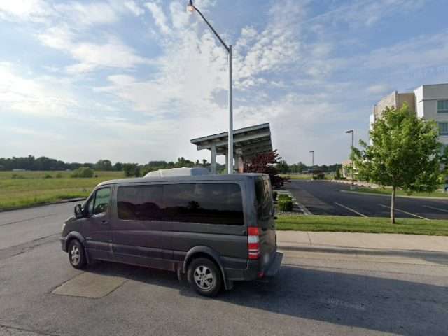Tesla Destination Charger in Bolivar Missouri