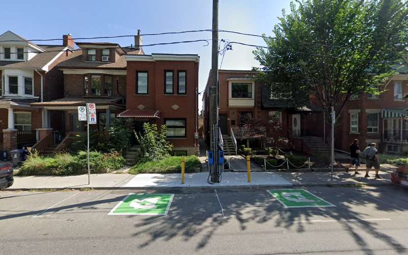 Flo Charging Station EV Charging Station at 685 Dovercourt Rd