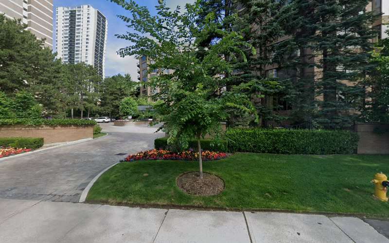 ChargePoint Charging Station EV Charging Station at 70 Rosehill Ave