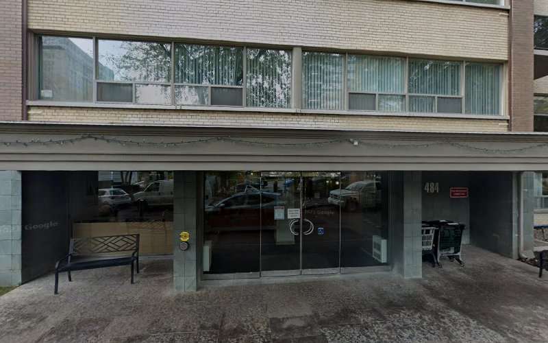 EvGateway Charging Station EV Charging Station at 484 Avenue Rd