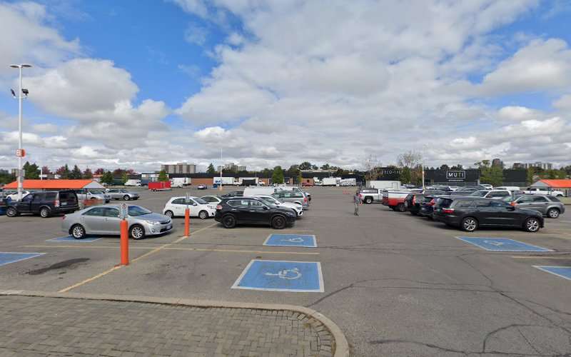 ChargeLab Charging Station EV Charging Station at 825 Caledonia Rd