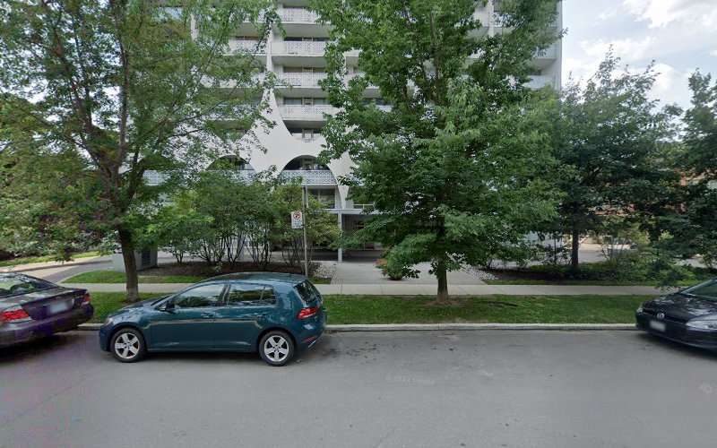 EVStart Charging Station EV Charging Station at 100 Spadina Rd