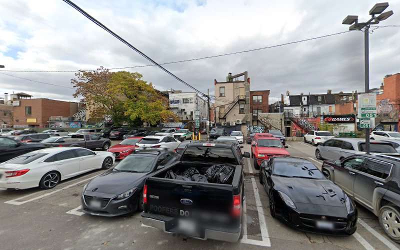 FLO Charging Station EV Charging Station at 365 Lippincott St